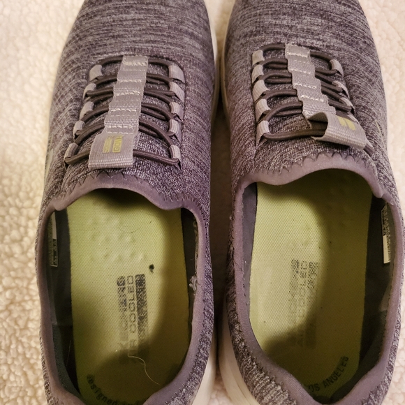 Skechers Go Walk,  men's Size 8/women's size 10.  Heather Gray slip on shoes - Picture 5 of 9